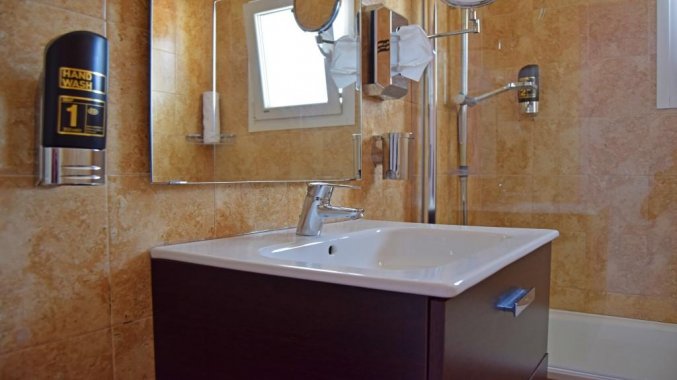 Badkamer van Hotel Sa Barrera