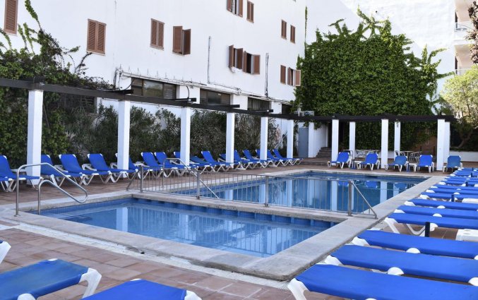 Het zwembad van Appartementen Arcos Playa Mallorca