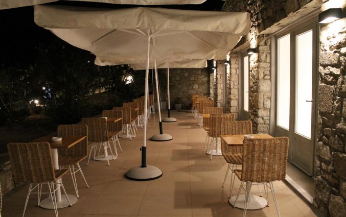 Terras van Hotel Vienoula's Garden op Mykonos