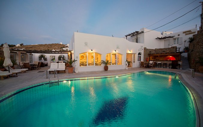 Buitenzwembad van Hotel Zannis op Mykonos