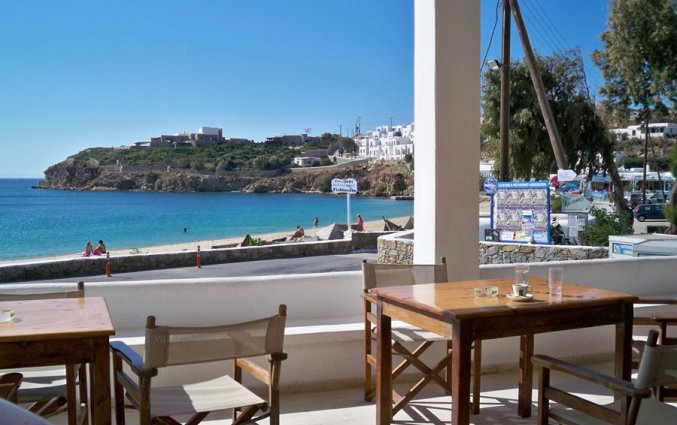 Terras van Hotel Artemis op Mykonos