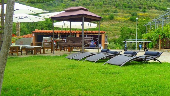 tuin met zonneterras studio that's amore cilento country house in Amalfi