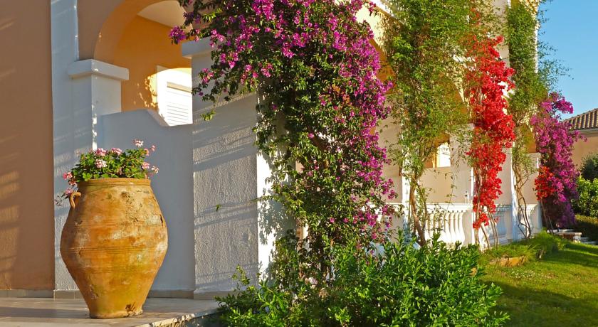 Gebouw van Hotel Nefeli op Corfu