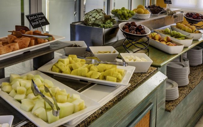 Buffet van Aparthotel Floramar op Menorca