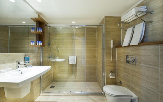 Badkamer van Hotel Grand Park Lara in Antalya