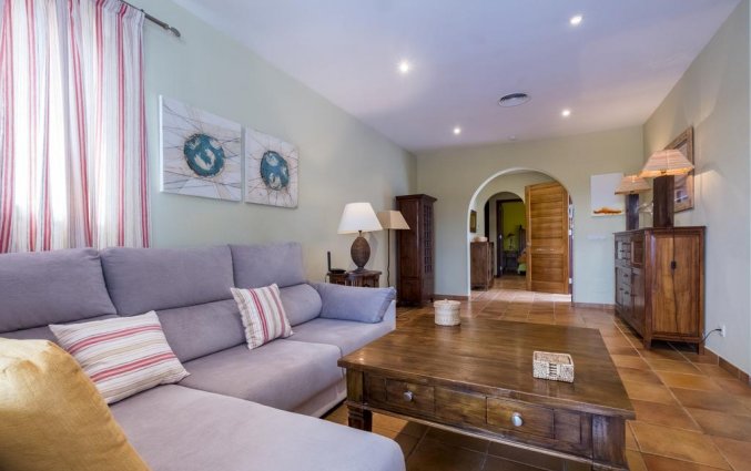 Woonkamer van een villa van Villa Finesse op Menorca