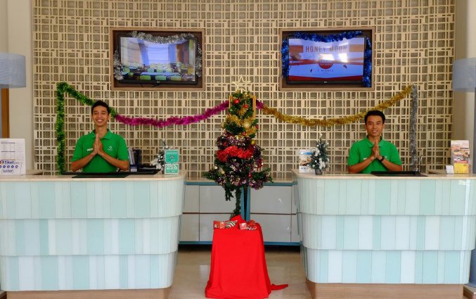 Receptie van Hotel Grand Livio op Bali