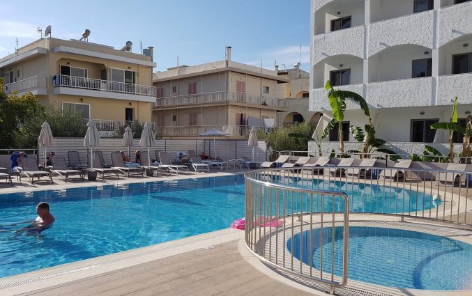 Buitenzwembad van Hotel Imperial op Kos