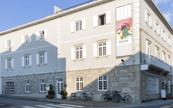 Vooraanzicht van hotel Meira Noord-Portugal