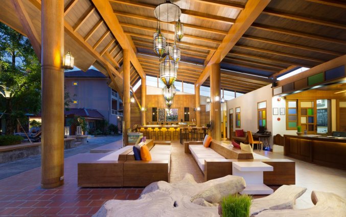 Lobby Naina Resort & Spa