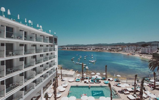 Uitzicht op zee van Hotel Amare Beach op Ibiza