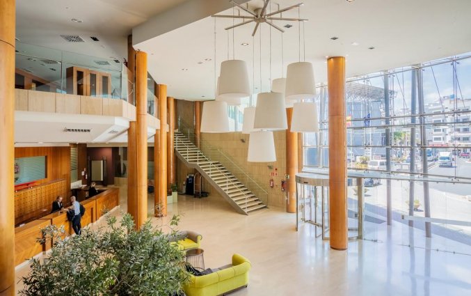 Receptie van hotel Arrecife Gran in Lanzarote