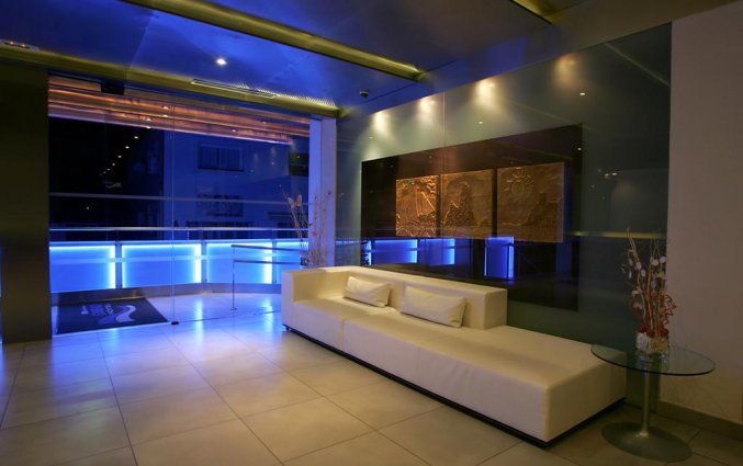 Lounge van hotel Simbad in Ibiza