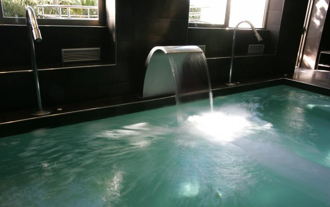 Zwembad van hotel Simbad in Ibiza