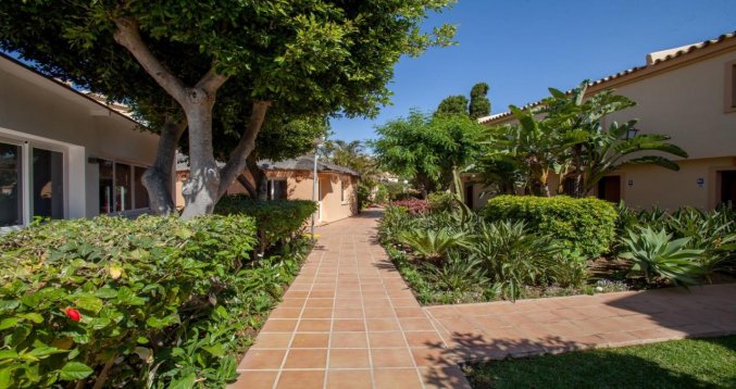 Tuin van Hotel CLC Marina Park in de Costa Brava