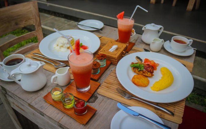 Diner van hotel Tapa Tepi Kali in Bali