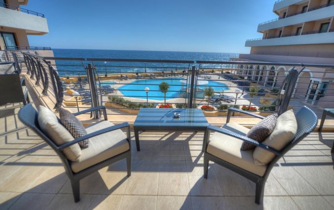 Zwembad van Resort Radisson Blu in Malta St Julians