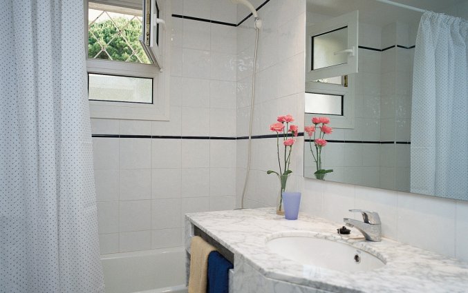 Badkamer van Appartementen Albamar in de Costa Brava
