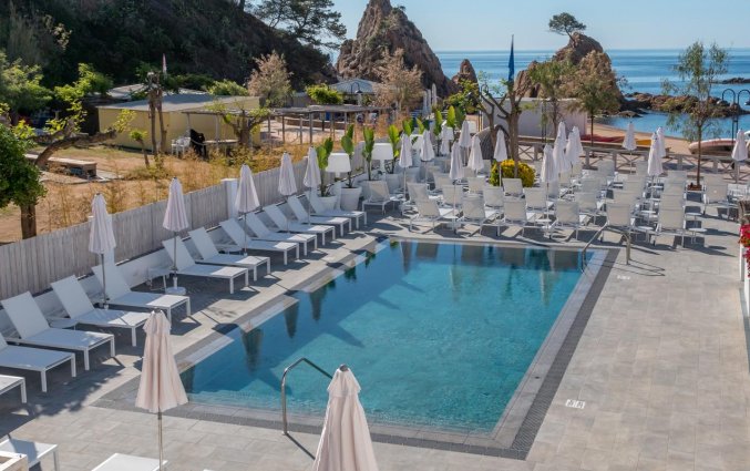 Zwembad van Hotel Golden Mar Menuda aan de Costa Brava