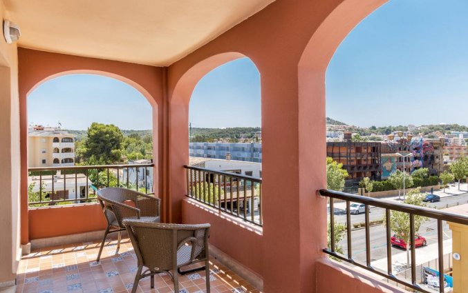 Balkon van Hotel Santa Ponsa Pins op Mallorca