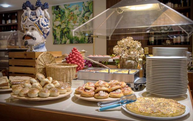Buffet van Hotel Artemis op Sicilie