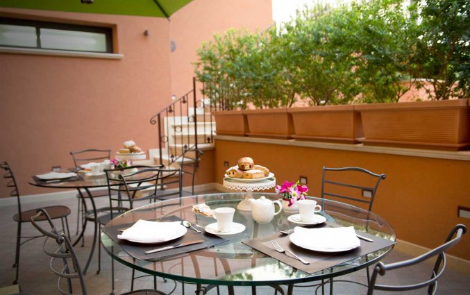 Terras van Hotel Artemis op Sicilie