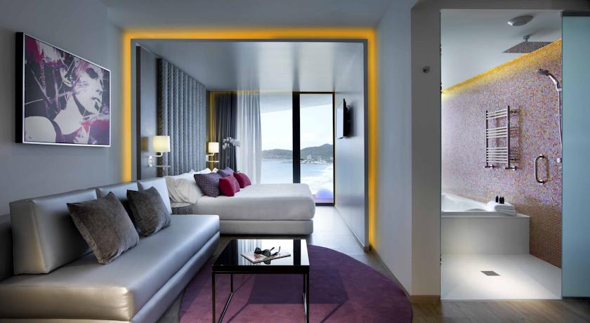 Tweepersoonskamer van Hotel Hardrock op Ibiza