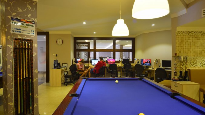 Biljart van Resort Linda in Side