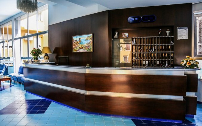 receptie van hotel residance san pietro