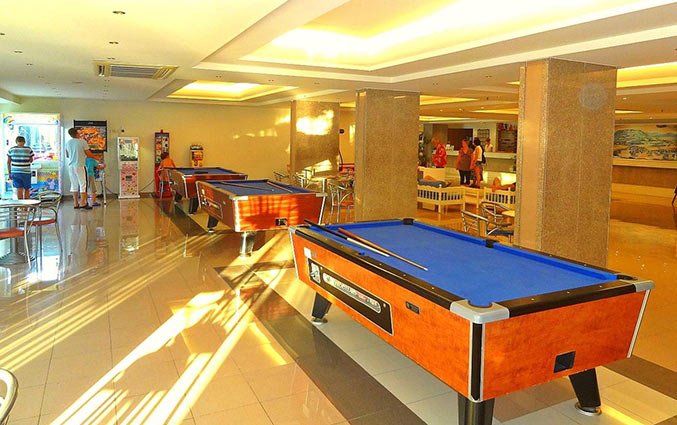 Pooltafel van Aparthotel Filerimos Village op Rhodos