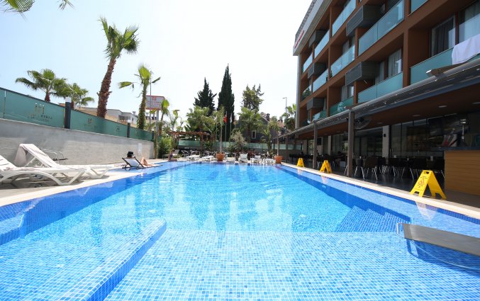 Zwembad van Hotel & Spa Laren Family in Antalya