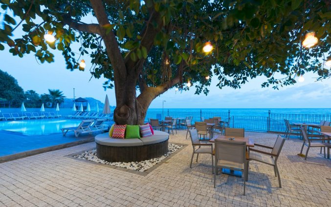 Terras van Hotel Floria Beach in Alanya