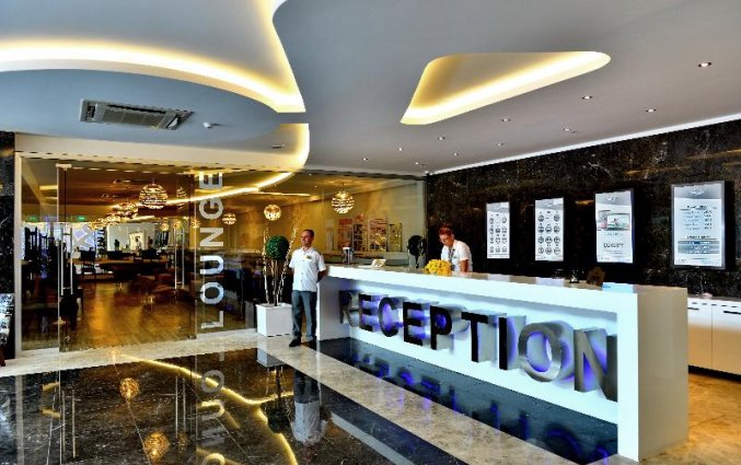 Receptie van Resort White City in Alanya