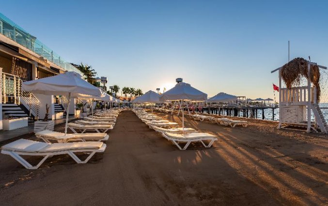 Strand van Resort White City in Alanya