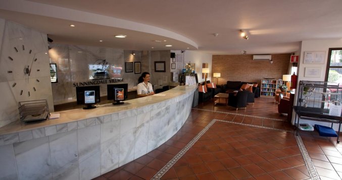 Receptie van Appartementen CLC Sunningdale Village op Tenerife