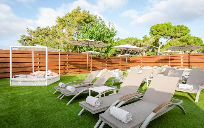 Terras van Hotel ALEGRIA Mar Mediterrania aan de Costa Brava