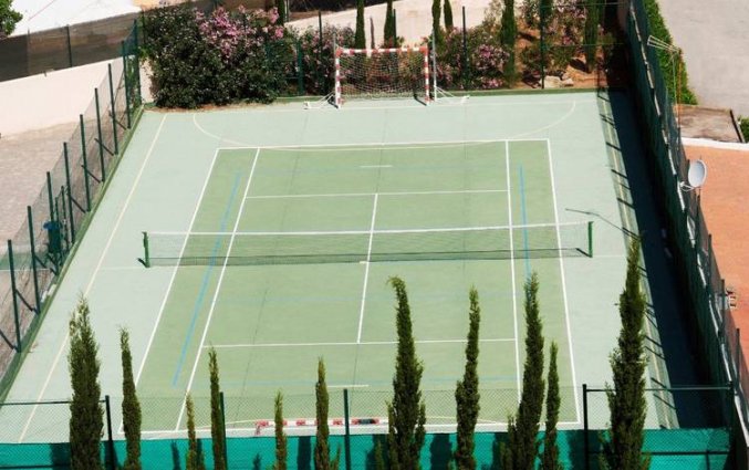 Tennisbaan Invisa Hotel Ereso