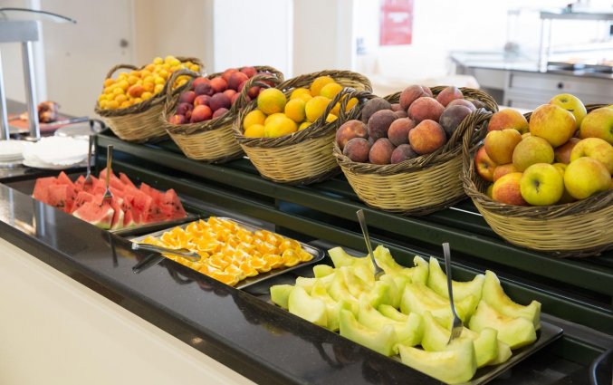 Buffet van Resort Mareblue Beach op Corfu