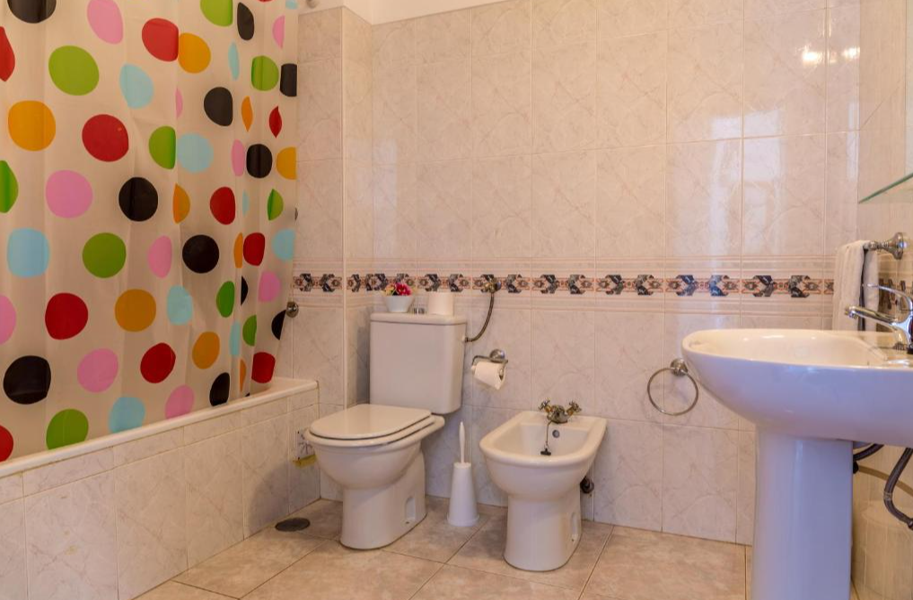 badkamer2 cantinho do mar