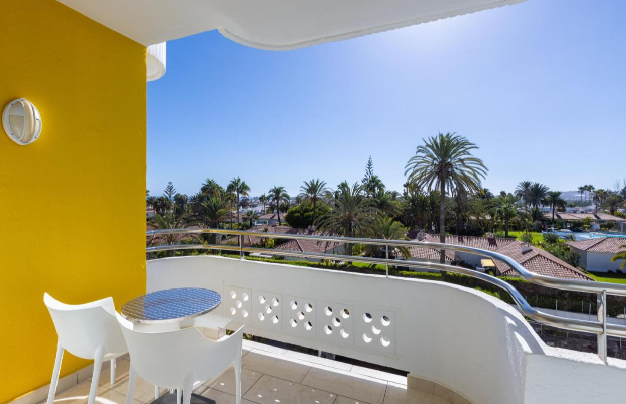 balkon lopesan abora catherina