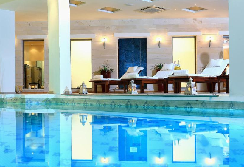 Apollonia Resort & Spa