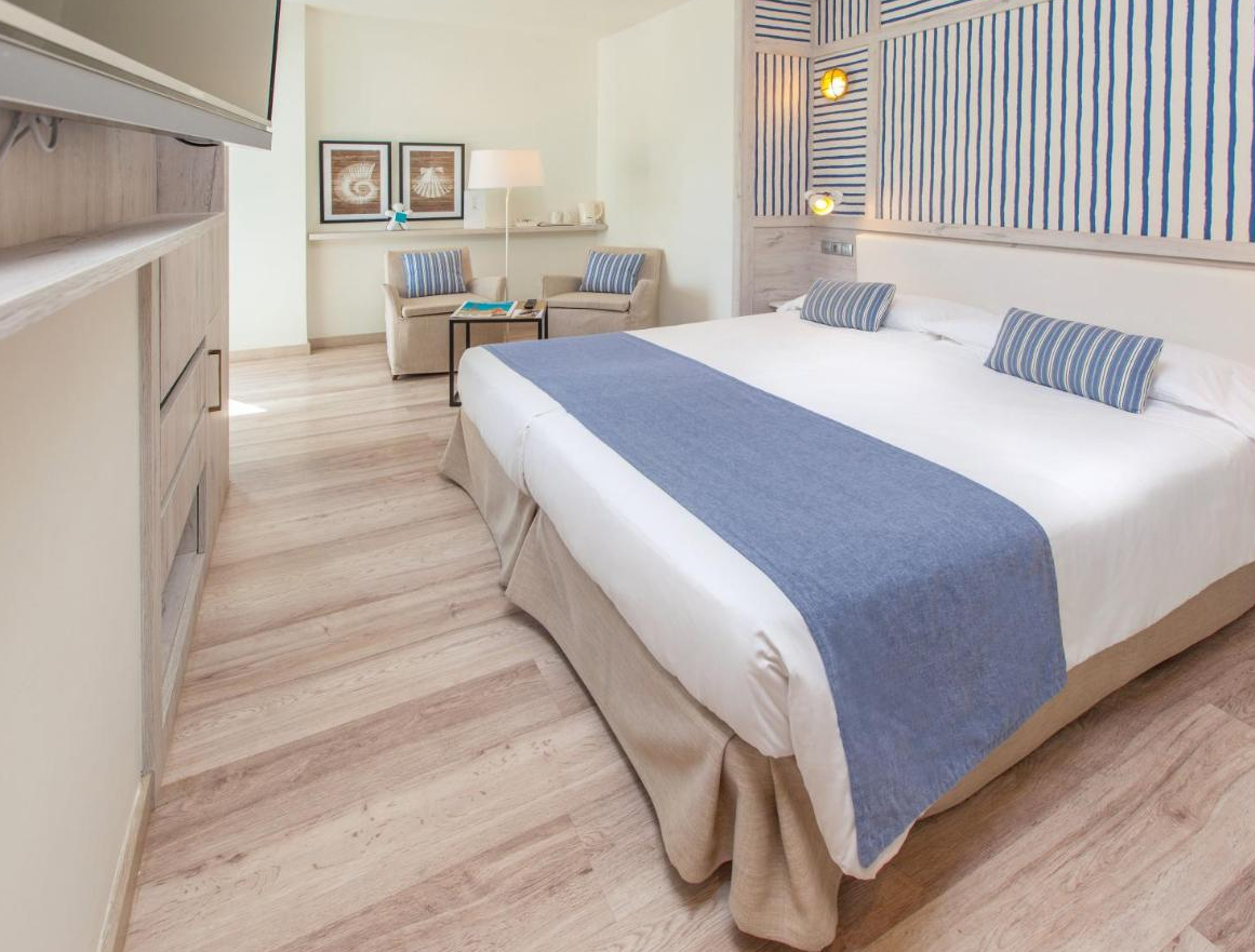 Slaapkamer Corallium Beach by Lopesan Hotels