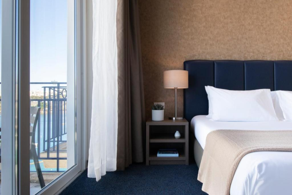 The Waterfront Hotel