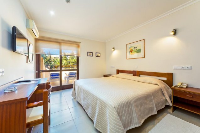 Tweepersoonskamer van Hotel Balaia Mar in de Algarve