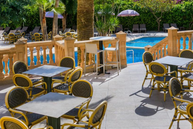 Flor Los Almendros Apartamentos