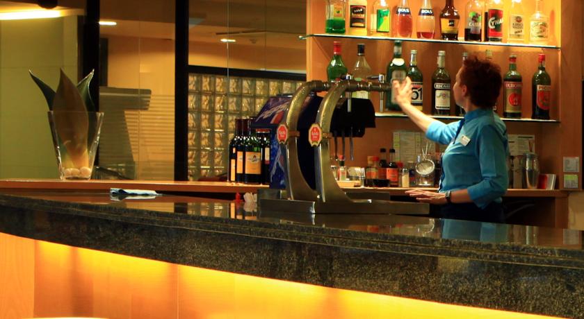 Hotel Aqua Montagut Suites