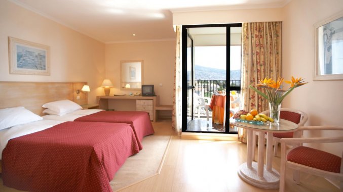 Studio van Studio's Dorisol Buganvilia op Madeira