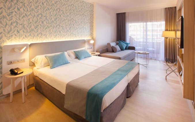 Tweepersoonsslaapkamer van Hotel Abora Continental by Lopesan op Gran Canaria