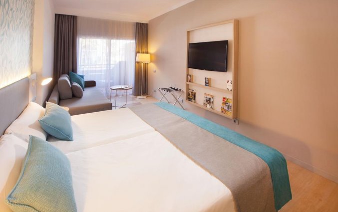 Tweepersoonsslaapkamer van Hotel Abora Continental by Lopesan op Gran Canaria