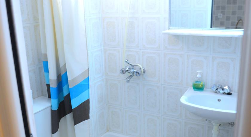 Badkamer in een studio van Stavris Studios Rhodos